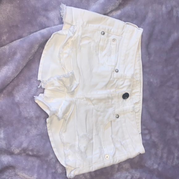 American Eagle Outfitters Pants - American eagle jean shorts